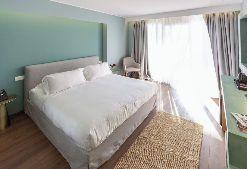 スタンダードルーム, Vlora Priam Affiliated by Meliá