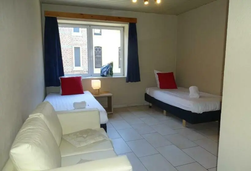 スタンダードルーム, Condo Gardens Leuven   Budget Studio Twin