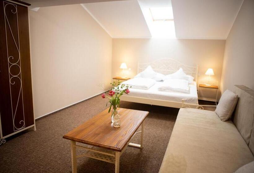 スタンダード４人部屋, Penzion Dašické Sklepy