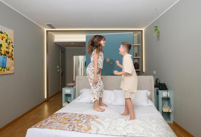 オーシャンビュージュニアスイート, Vlora Priam Affiliated by Meliá