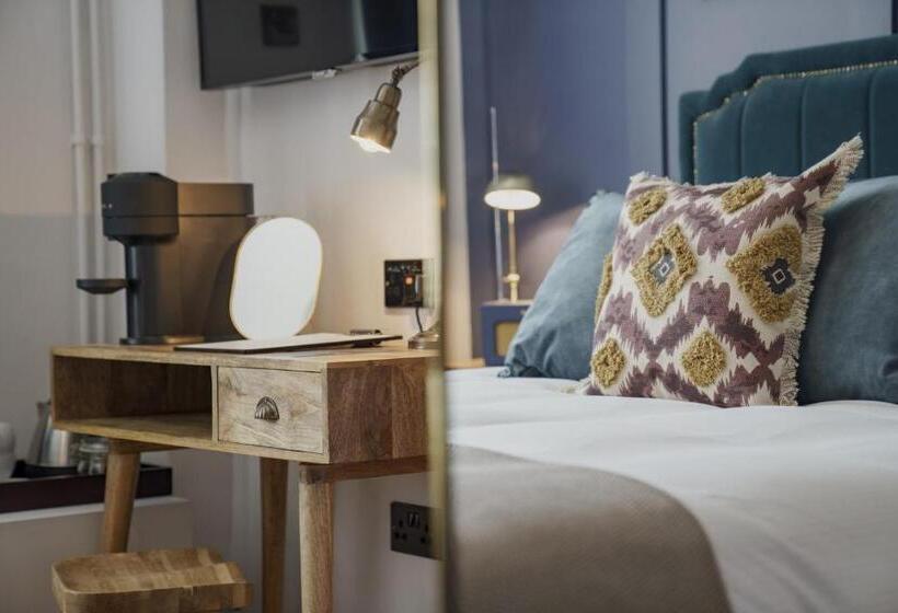 ベーシックルーム, Bel And The Dragon At Red Lion Wendover