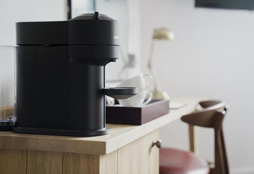 ベーシックルーム, Bel And The Dragon At Red Lion Wendover