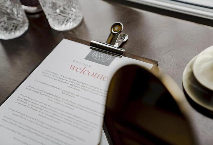 スーペリアールーム, Bel And The Dragon At Red Lion Wendover