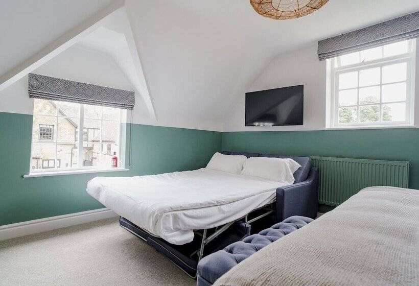 ファミリールーム, Bel And The Dragon At Red Lion Wendover