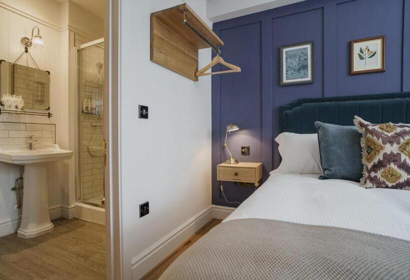 ベーシックルーム, Bel And The Dragon At Red Lion Wendover