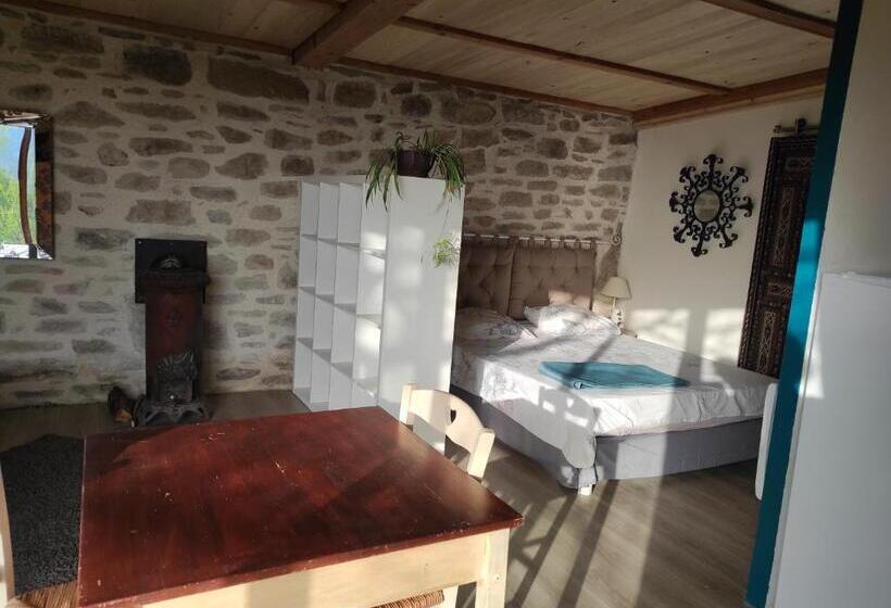 Студио Стандарт с Видом, Bout De Cote