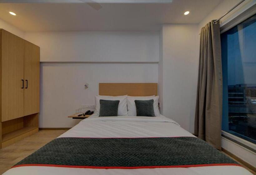 三人经典房间, Townhouse The Shubham Dilsukhnaga