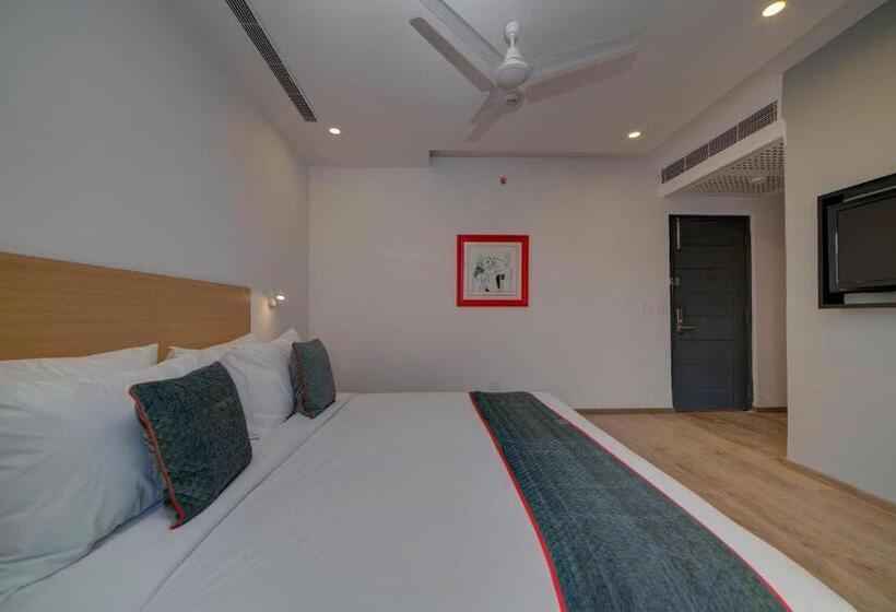 三人经典房间, Townhouse The Shubham Dilsukhnaga