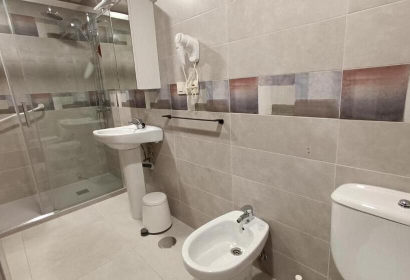 اتاق استاندارد, Rural Martin