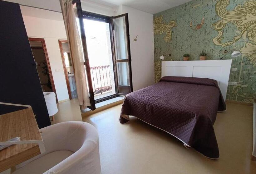 اتاق استاندارد با بالکن, Rural Martin