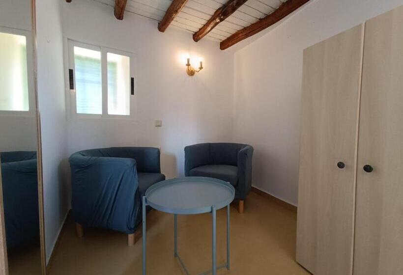 اتاق استاندارد با بالکن, Rural Martin