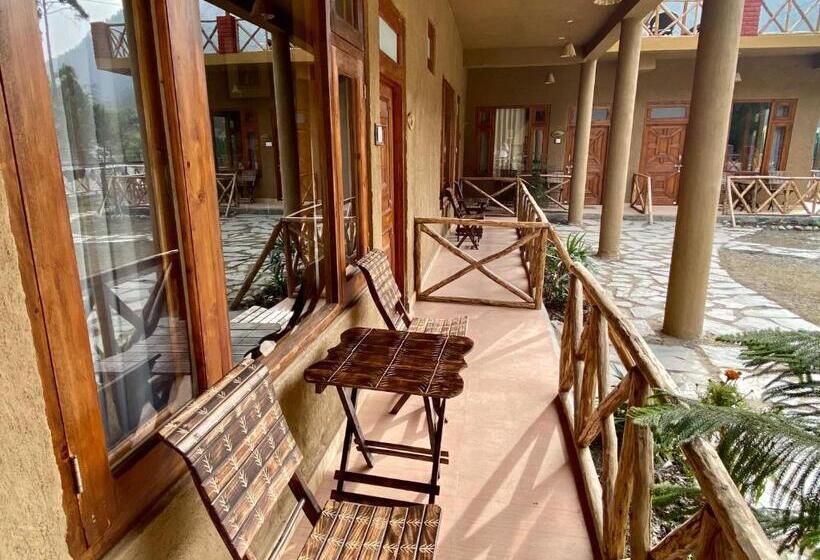 스탠다드 룸, Shivadya Tirthan   Tirthan Valley