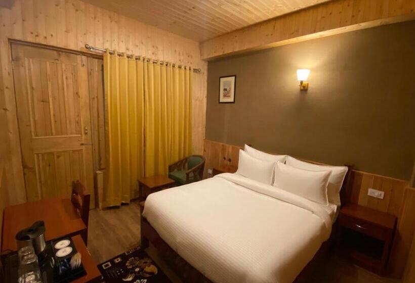 디럭스 룸, Shivadya Tirthan   Tirthan Valley