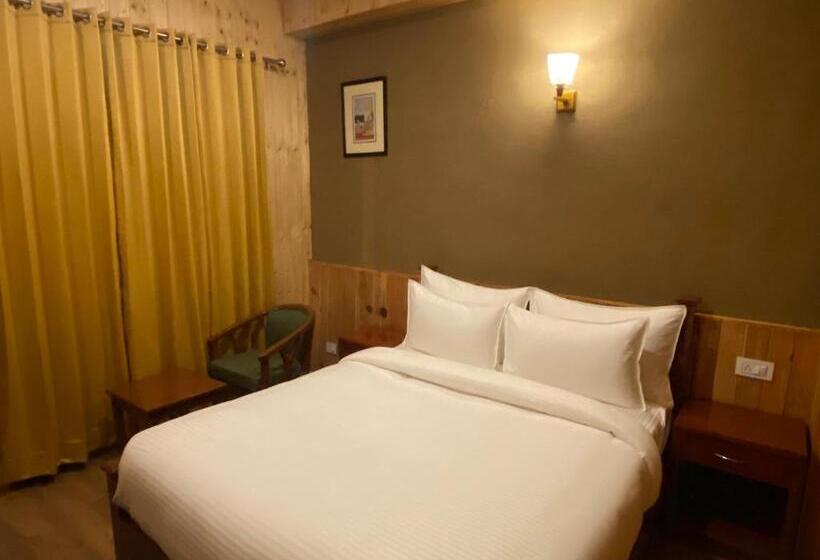 디럭스 룸, Shivadya Tirthan   Tirthan Valley