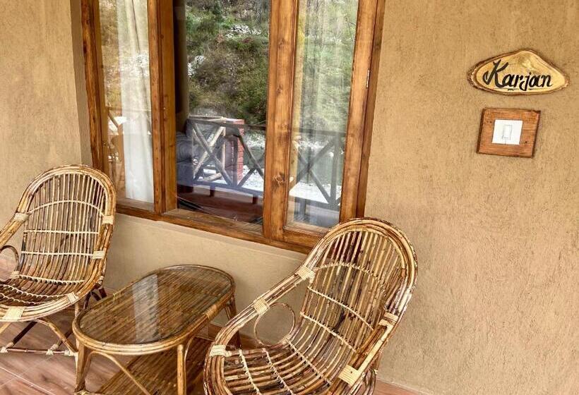 수피리어 룸, Shivadya Tirthan   Tirthan Valley