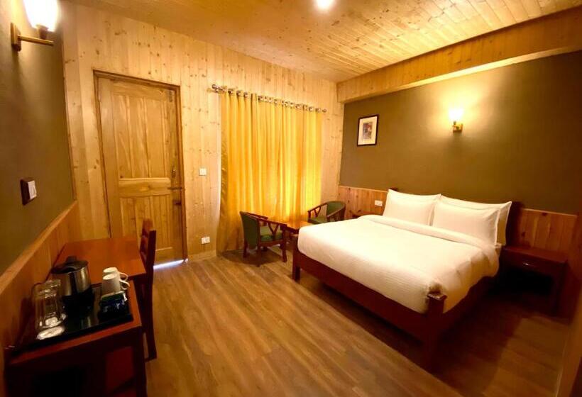 수피리어 룸, Shivadya Tirthan   Tirthan Valley