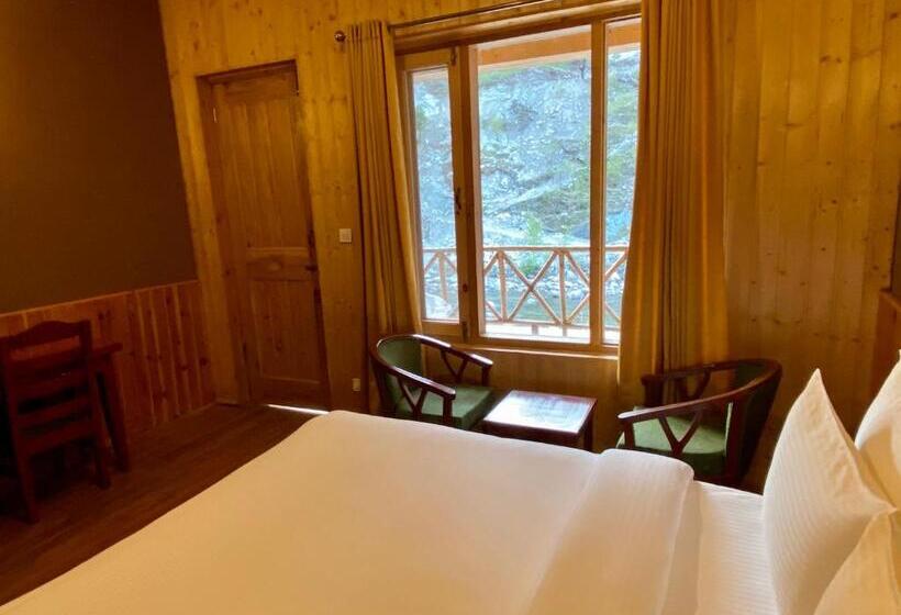 수피리어 룸, Shivadya Tirthan   Tirthan Valley