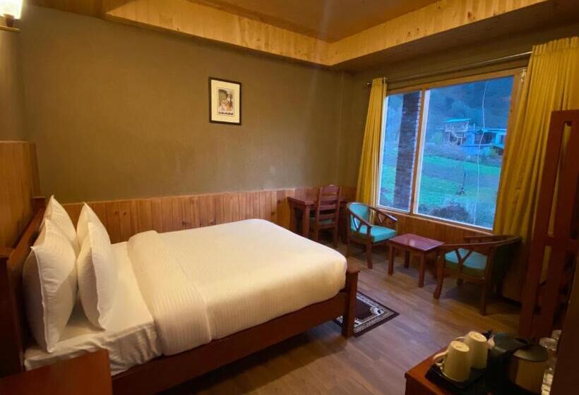 디럭스 룸, Shivadya Tirthan   Tirthan Valley