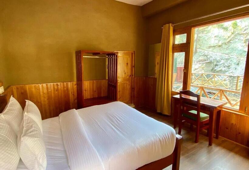 디럭스 룸, Shivadya Tirthan   Tirthan Valley