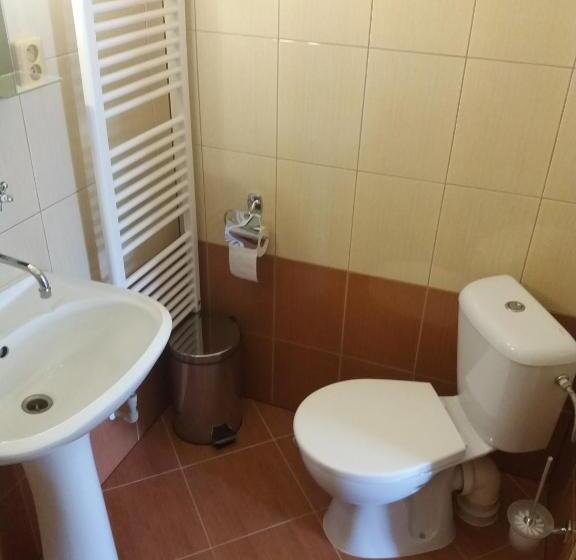 ファミリージュニアスイート, Retro Vrbovec