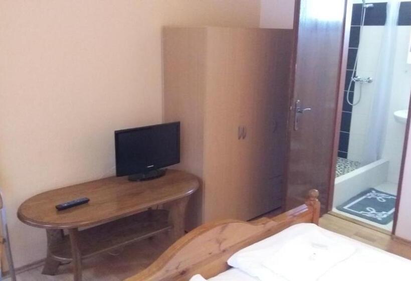 エコノミールーム, Retro Vrbovec