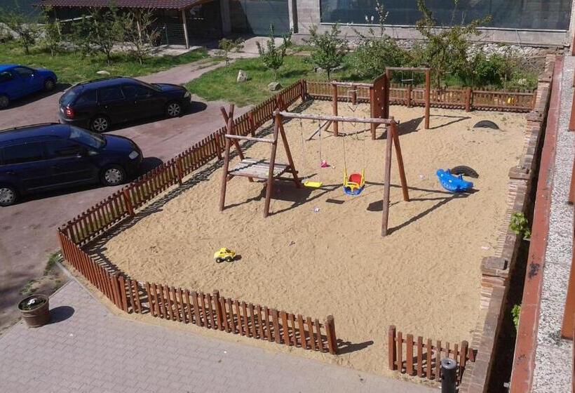 1ベッドルームのスーペリアアパートメント, Retro Vrbovec