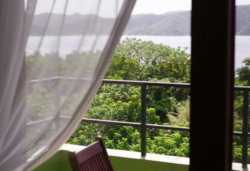 غرفة قياسية مطلّة علي البحر, Villa Yurimun