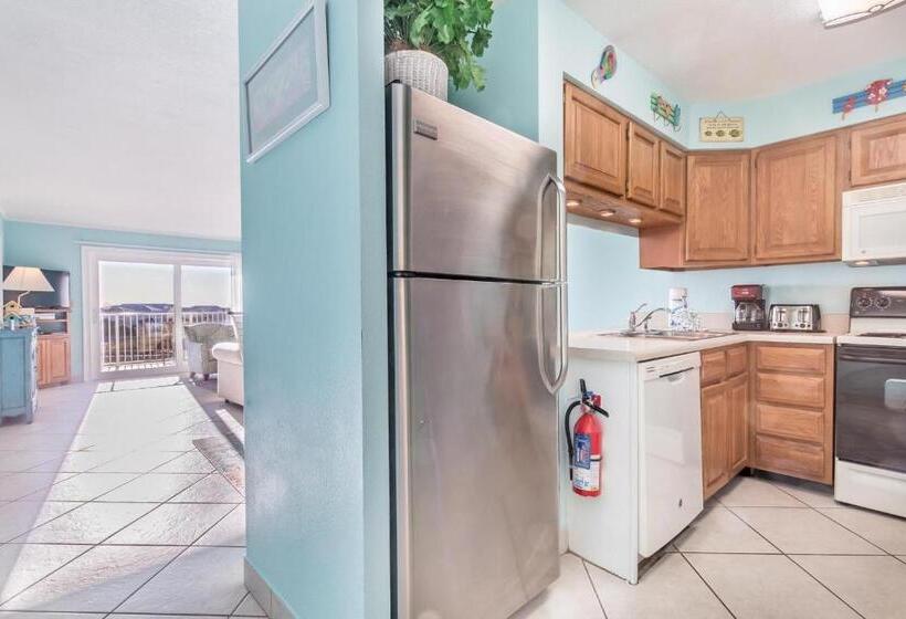 Апартаменты 2 Спальни, The Islander 416