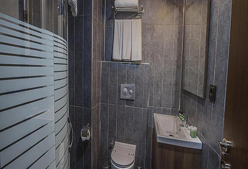 اتاق لوکس سه تخته, Istanbul Airport Express