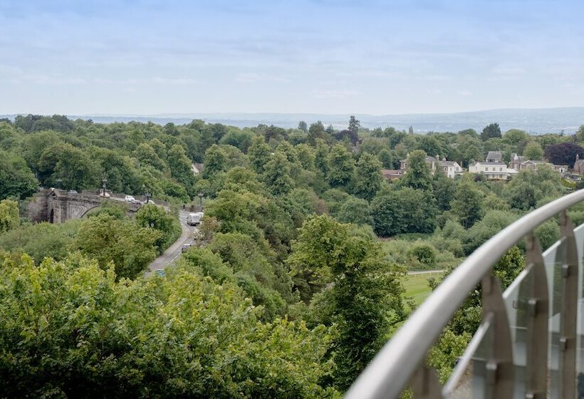 스위트, Abode Chester