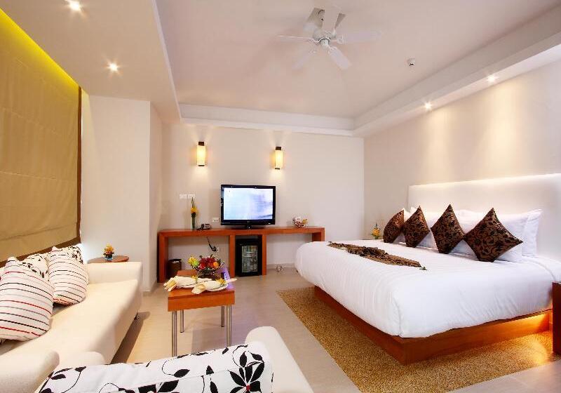 מיטת קינג בסוויטה, Alcazar Palm Springs