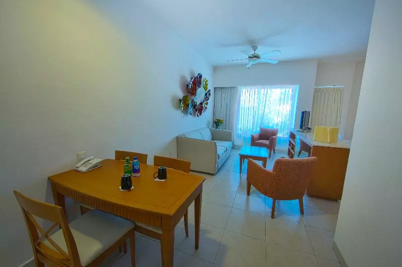 Juniorsviitti, Ambiance Suites