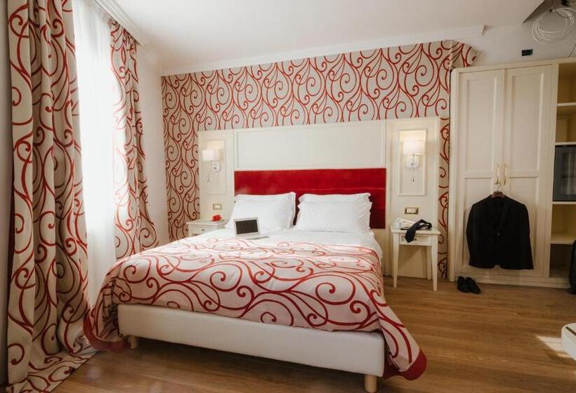 Superior-Zimmer, Citta' Di Parenzo