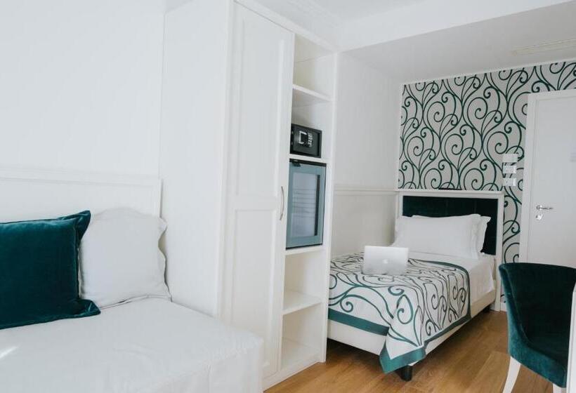 Deluxe Einzelzimmer, Citta' Di Parenzo