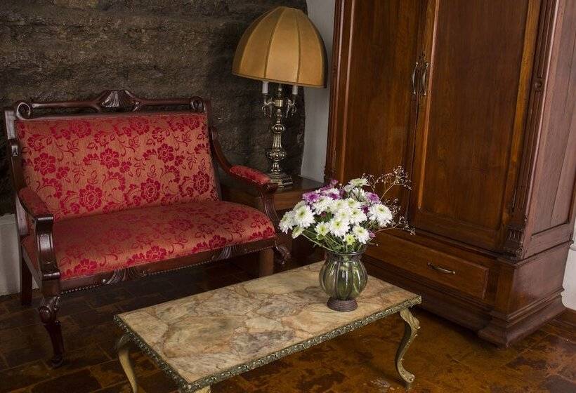 Полулюкс, El Serafin Hotel Boutique