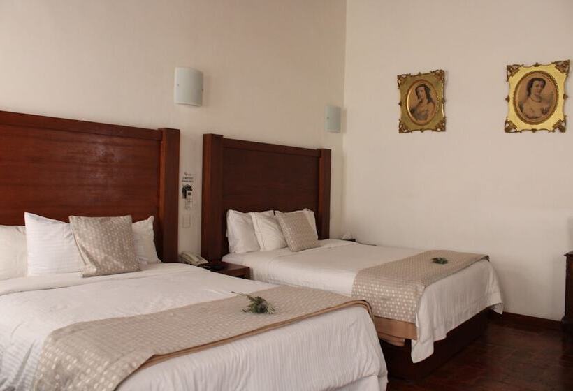 Люкс Мастер, El Serafin Hotel Boutique