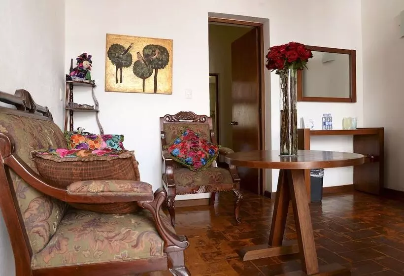 سوییت جونیور, El Serafin Hotel Boutique