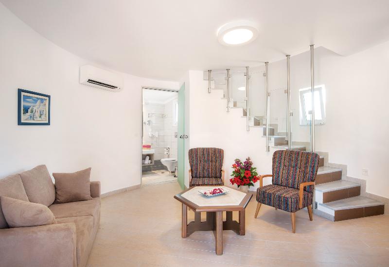 סוויטת ג'וניור, Eurovillage Achilleas