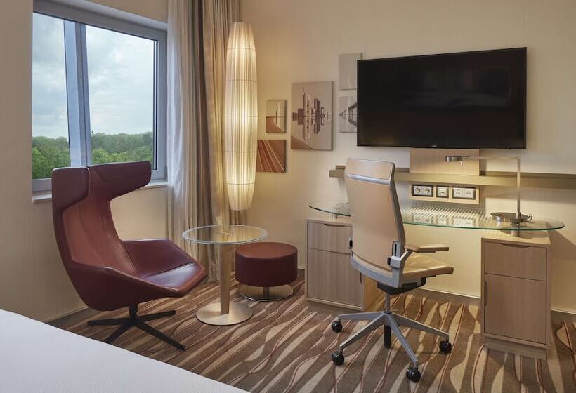 Номер Executive, Hilton Frankfurt Airport