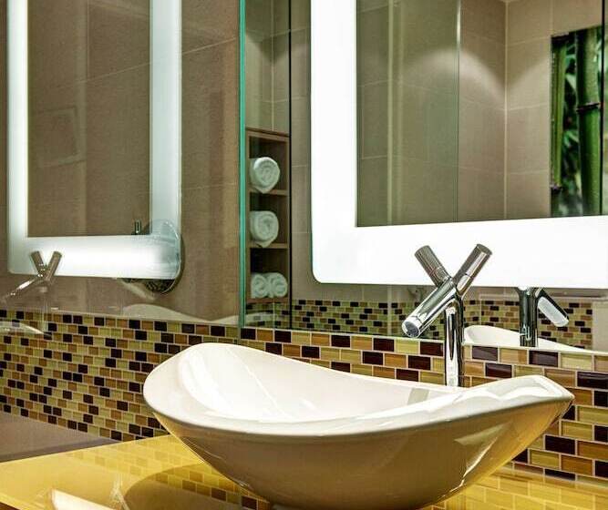 Номер Стандарт, Hilton Frankfurt Airport