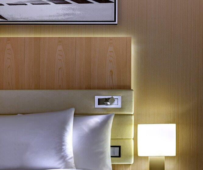 Номер Deluxe, Hilton Frankfurt Airport