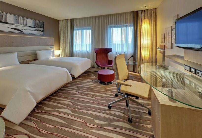 Номер Executive, Hilton Frankfurt Airport