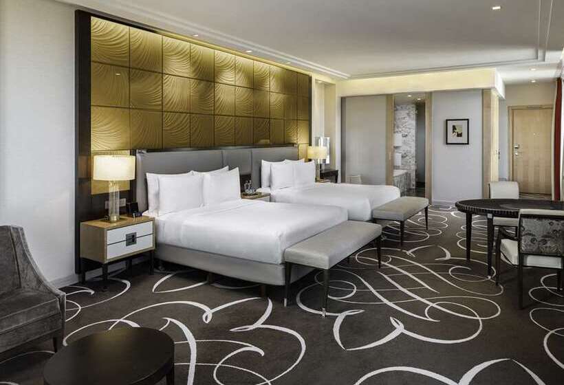 سوییت جونیور, Hilton Frankfurt Airport