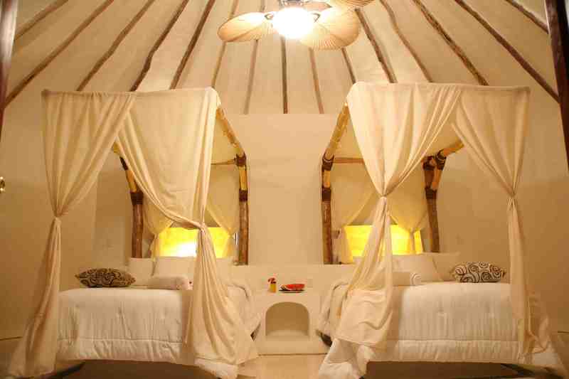 スタンダードバンガロー, Okaan