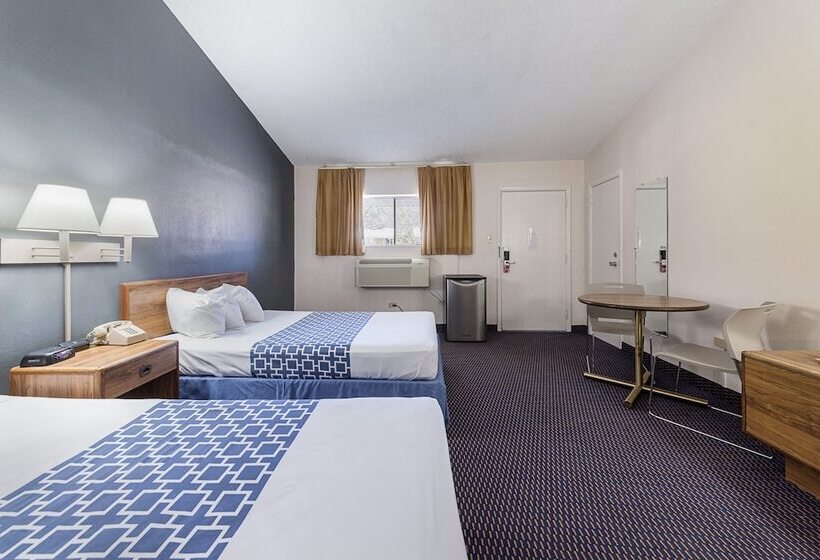 带2个双人床的标准工作室, Parkview Inn And Conference Center