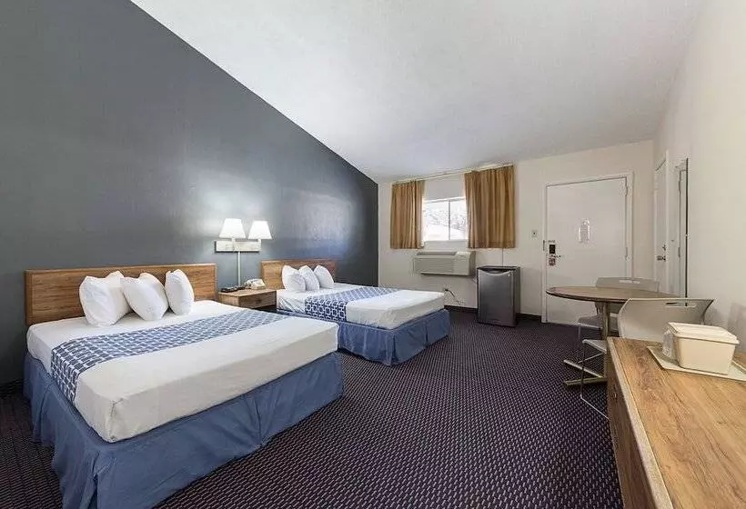 اتاق استاندارد با 2 تخت دوبل, Parkview Inn And Conference Center