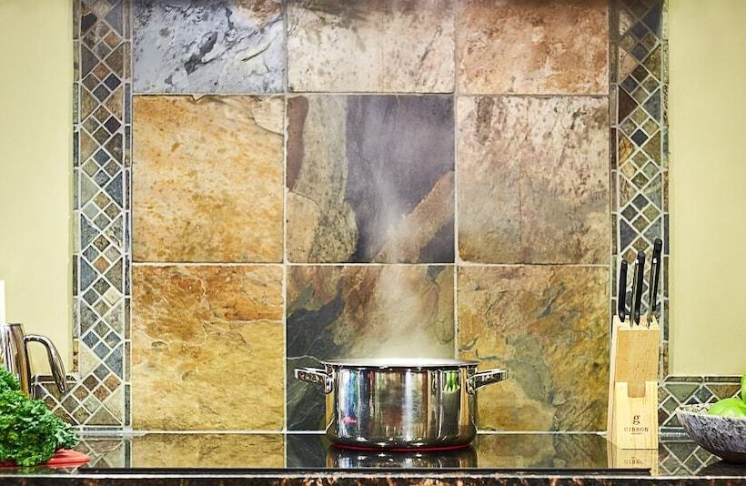 סוויטה, Solara Resort By Bellstar Hotels