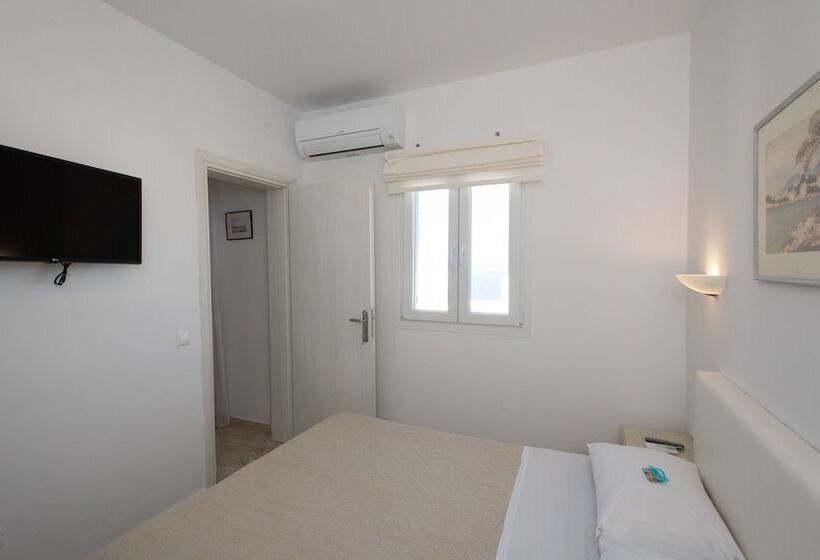 Полулюкс Вид на Море, Spanelis