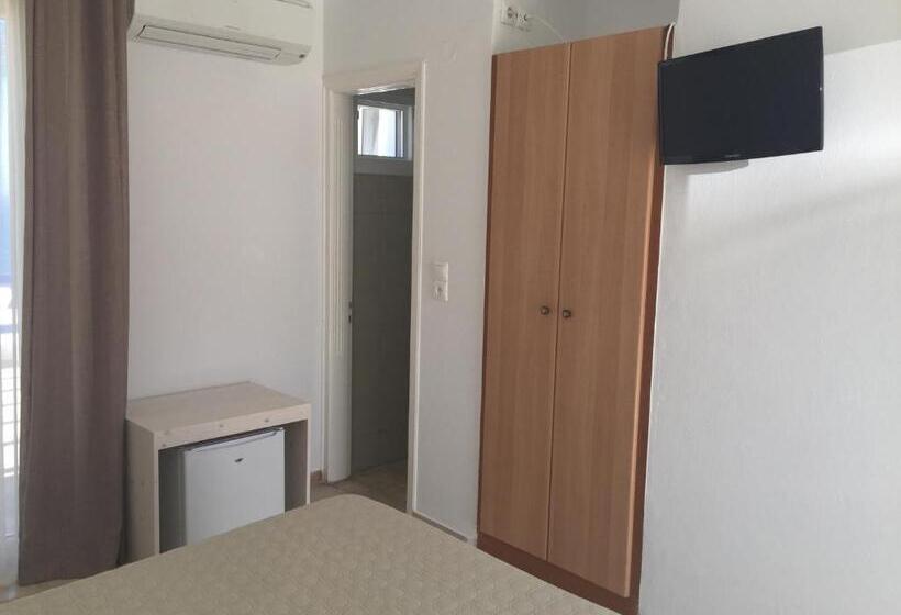 Номер Стандарт Вид на Море, Spanelis