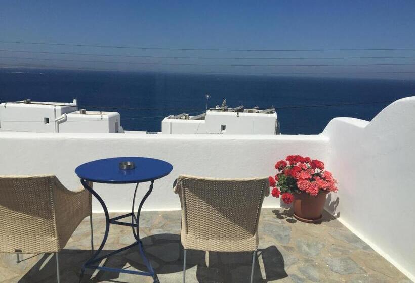 Номер Стандарт Вид на Море, Spanelis